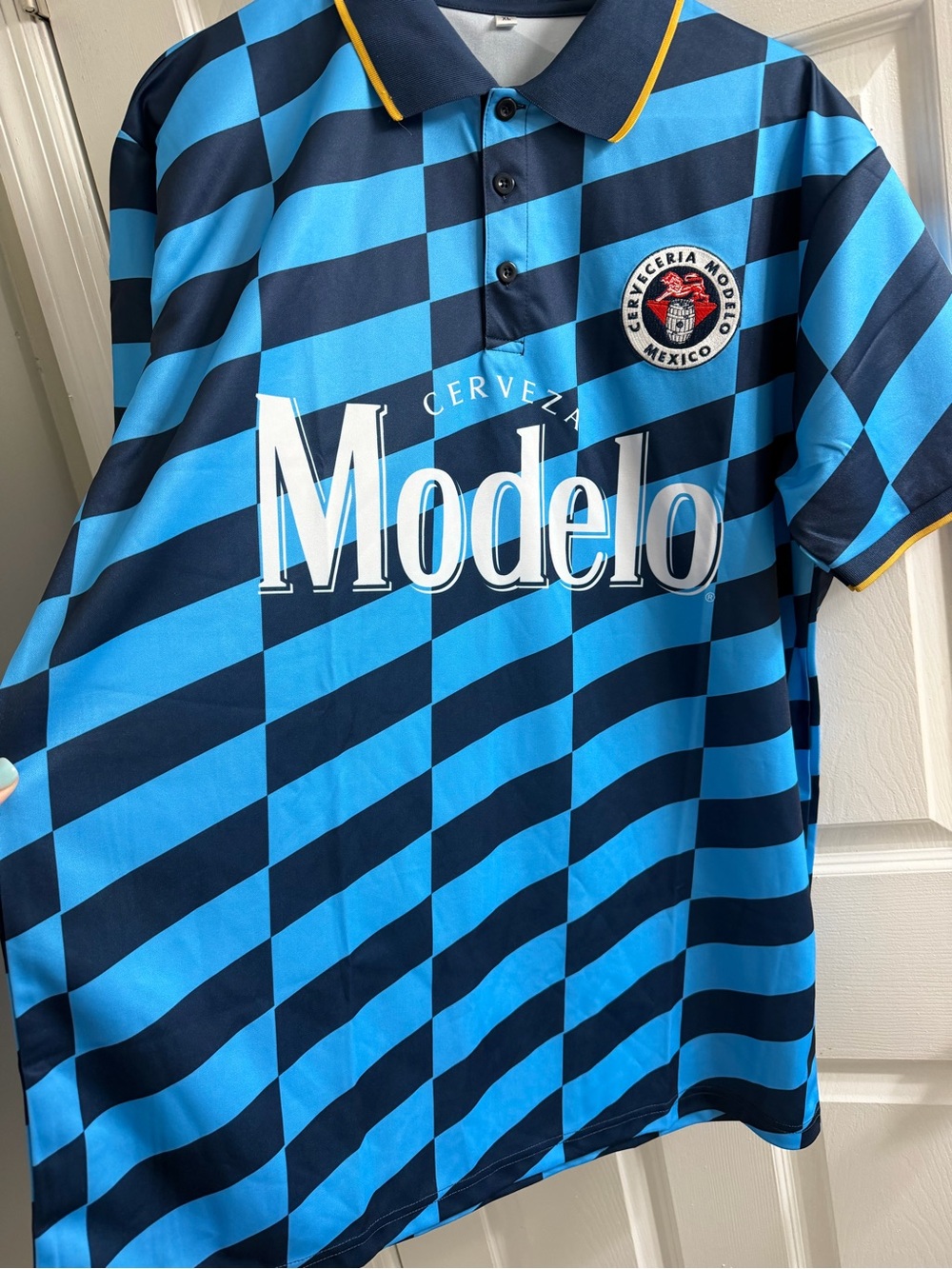 New Modelo Cerveza Modelo Mexico Blue Checkered Jersey XL